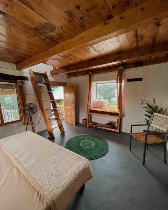 The Attic Library Villa Bir  Exterior photo